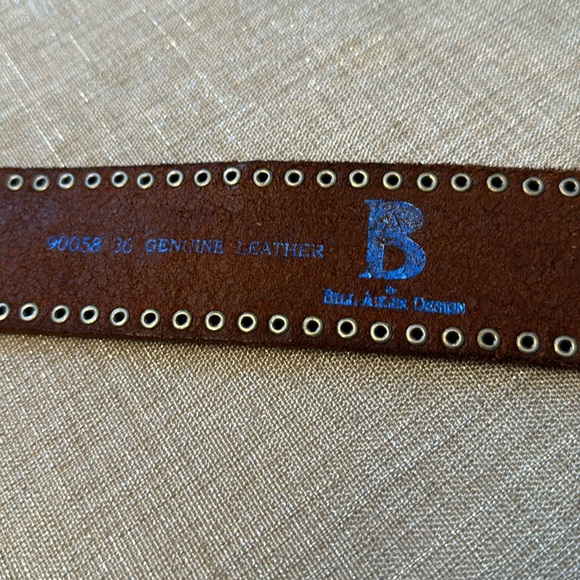 Men’s Leather Belt w/solid, brass buckle - Picture 7 of 7